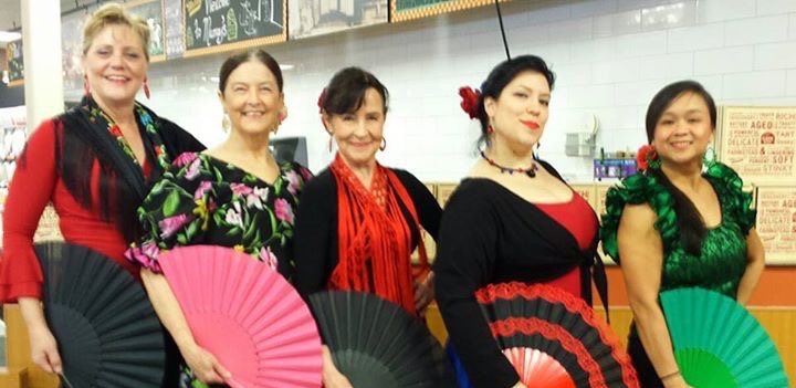 Baila! Baila! flamenco troupe backstage at Bloomington Belly Dances 2015.